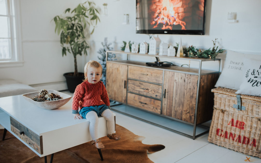 How To Style an Entertainment Unit For The Holidays
