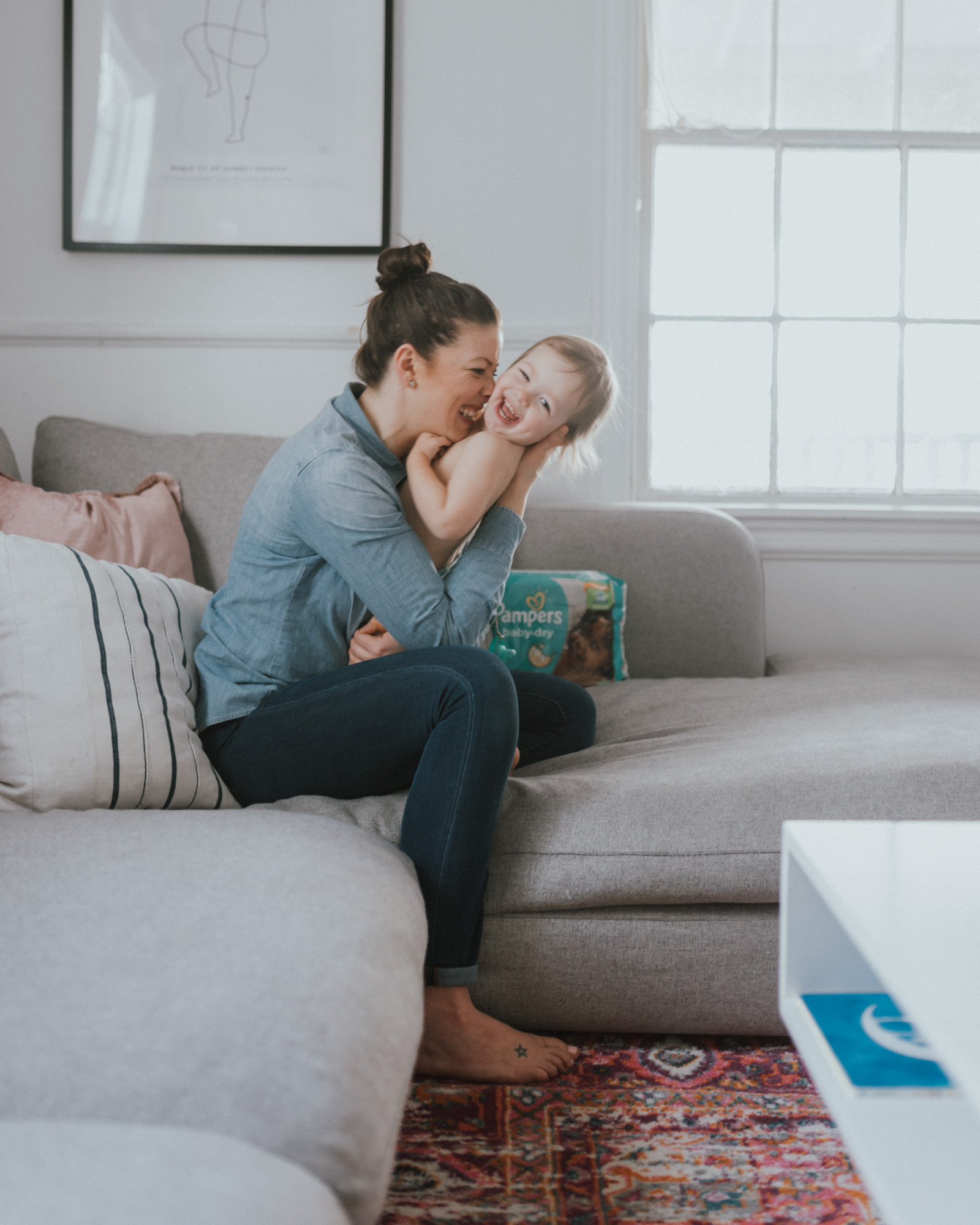 The Wild Decoelis | how to help your kids Adjust to Daylight Savings Time with Pampers | mother daughter photoshoot