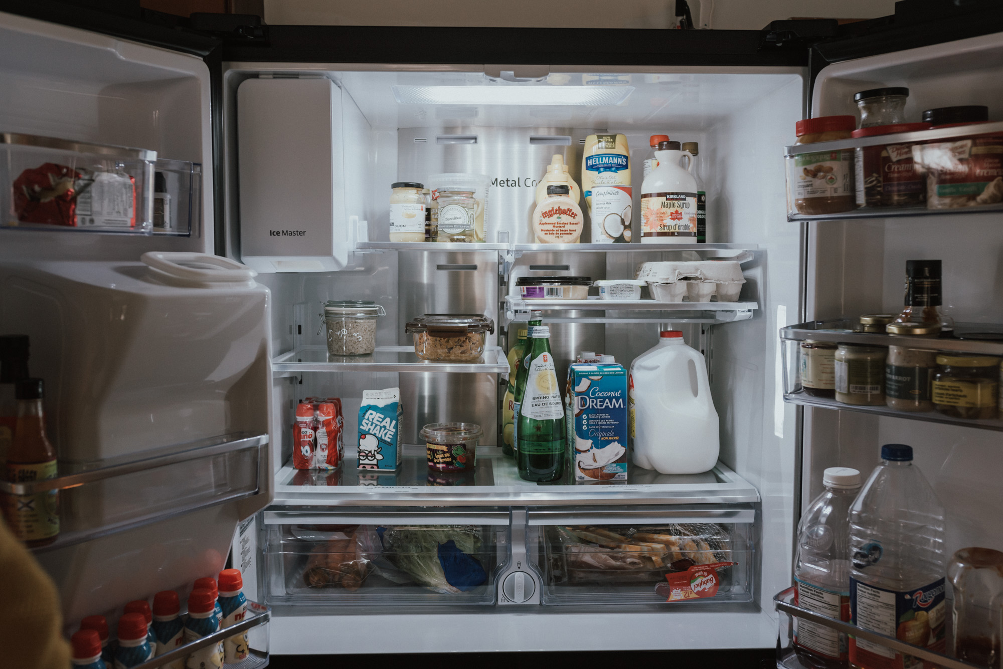 samsung family hub refrigerator inside