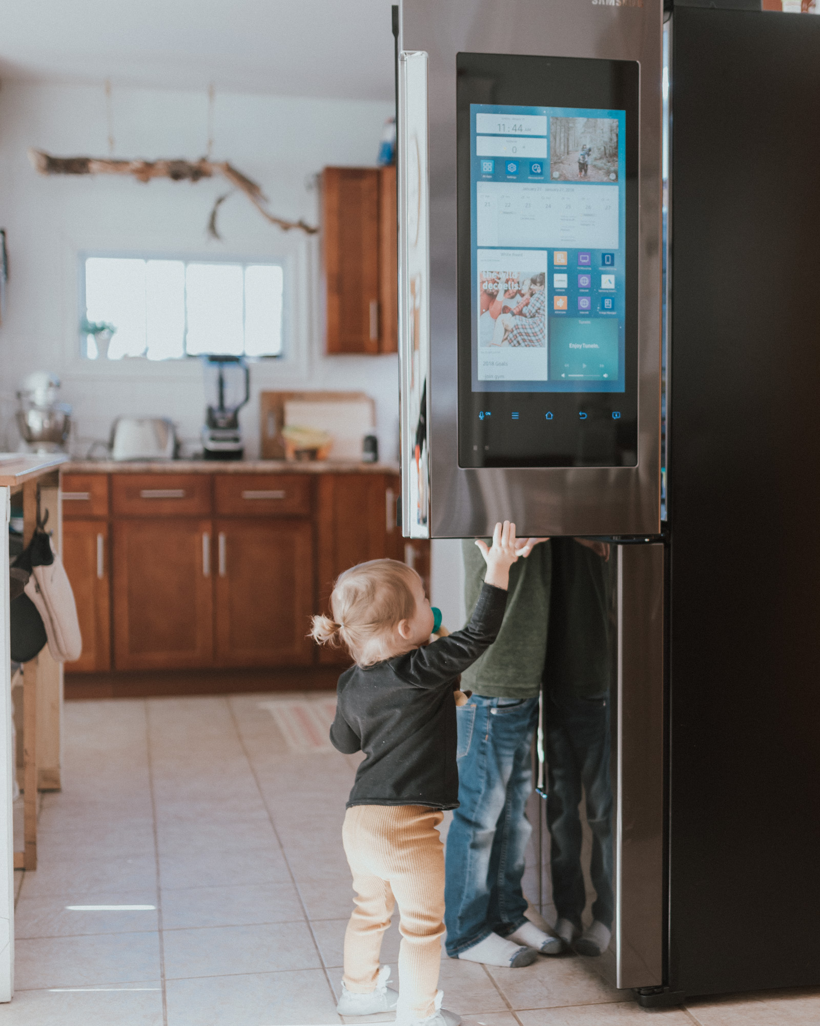 Look What's On My New Refrigerator Samsung Family Hub Review