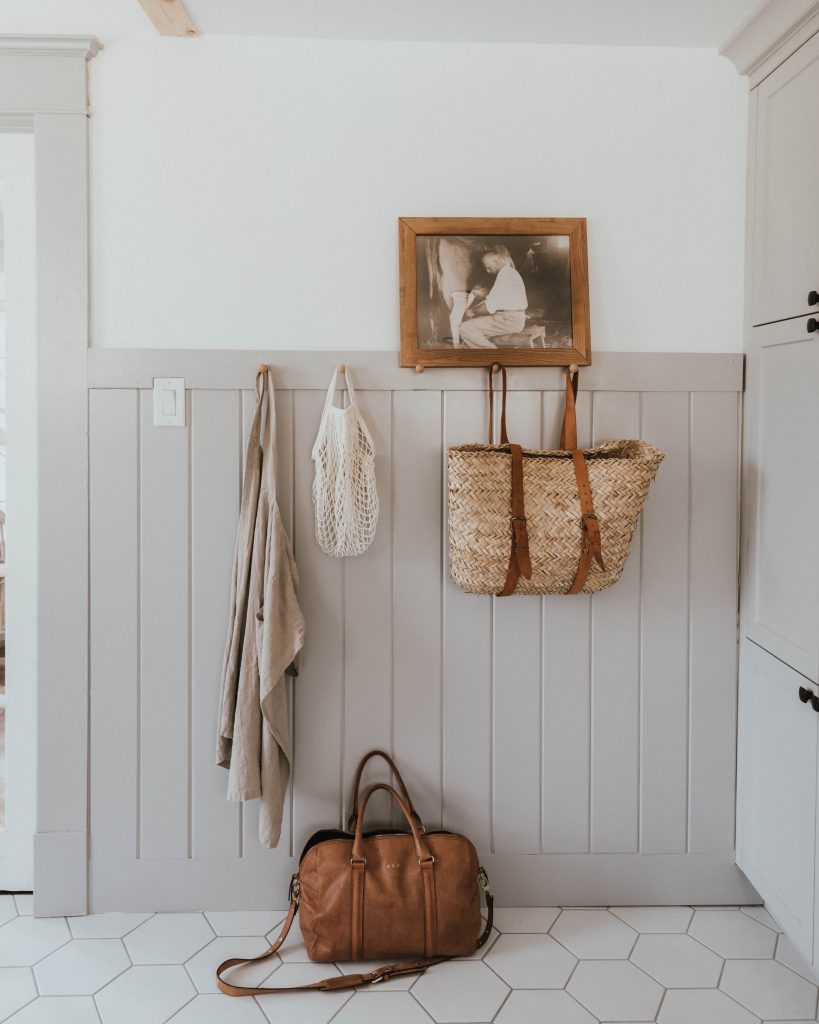 Our Traditional Farmhouse Laundry and Mud Room - The Wild Decoelis